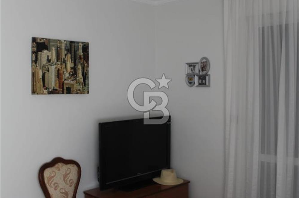 ÇEŞME DALYANKÖY MEVKİNDE DENİZ MANZARALI SİTE İÇERİSİNDE VİLLA
