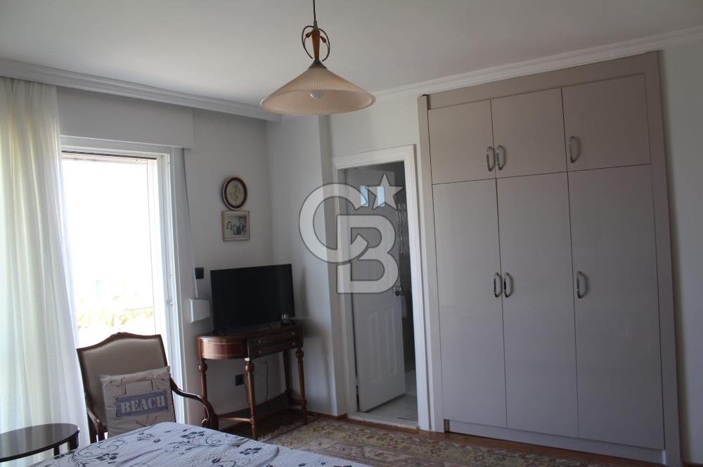 ÇEŞME DALYANKÖY MEVKİNDE DENİZ MANZARALI SİTE İÇERİSİNDE VİLLA