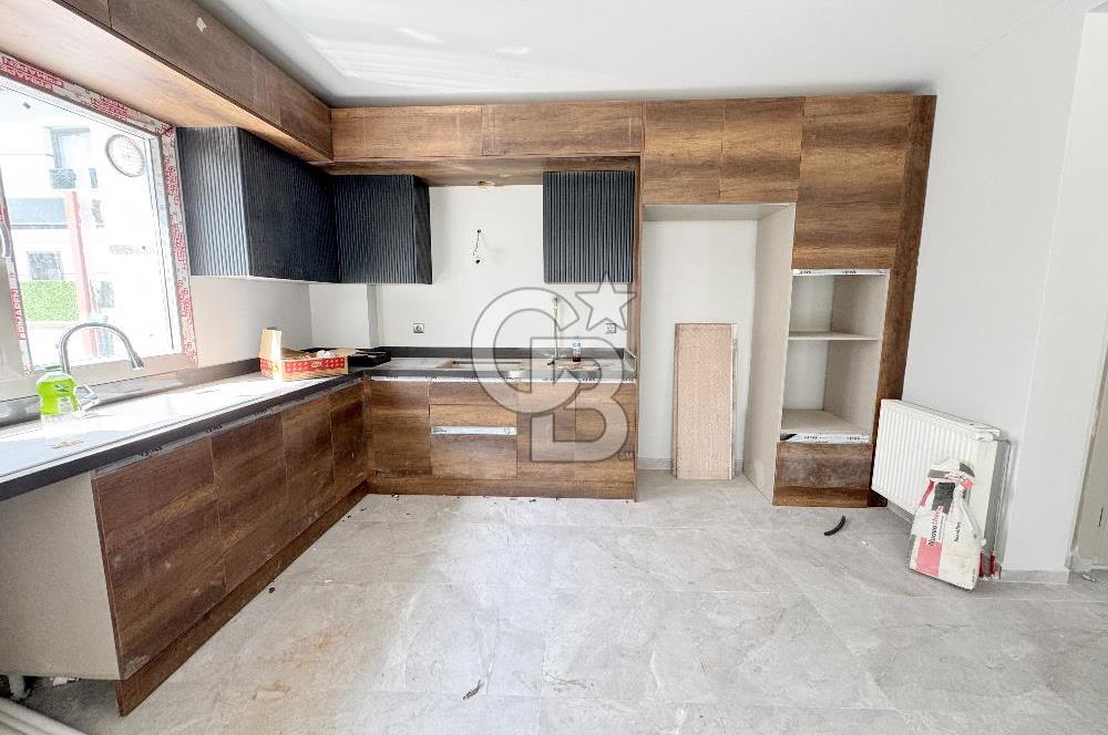 EĞRİBUCAK MAHALLESİNDE TAKASA AÇIK 4+1 VİLLA
