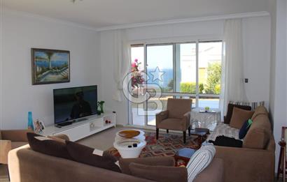 ÇEŞME DALYANKÖY MEVKİNDE DENİZ MANZARALI SİTE İÇERİSİNDE VİLLA