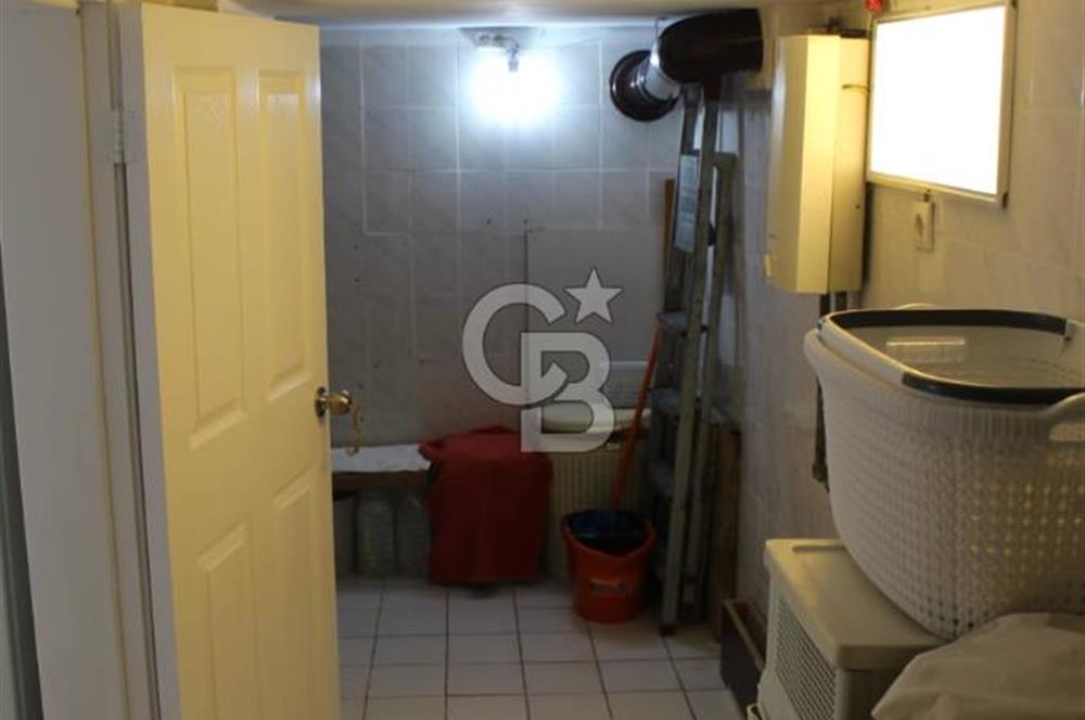ÇEŞME DALYANKÖY MEVKİNDE DENİZ MANZARALI SİTE İÇERİSİNDE VİLLA