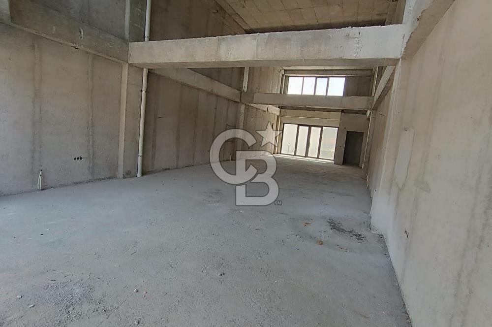 EDREMİT ÖZDEMİR PLAZA'DA KİRALIK ŞIK DÜKKAN