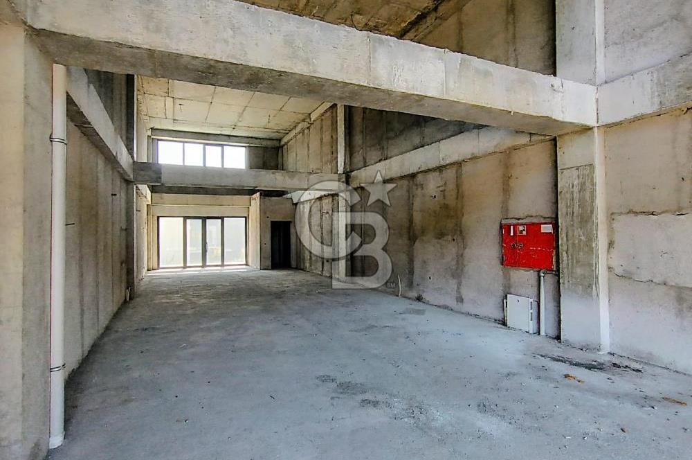 EDREMİT ÖZDEMİR PLAZA'DA KİRALIK ŞIK DÜKKAN