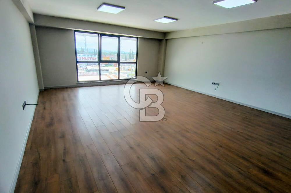 ÖZDEMİR PLAZA'DAN ŞIK OFİS&BÜRO