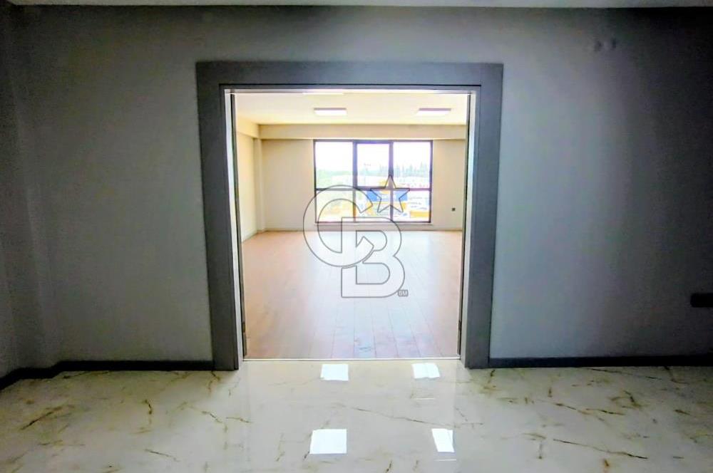 ÖZDEMİR PLAZA'DAN ŞIK OFİS&BÜRO