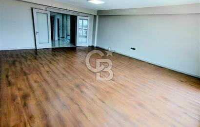 ÖZDEMİR PLAZA'DAN ŞIK OFİS&BÜRO