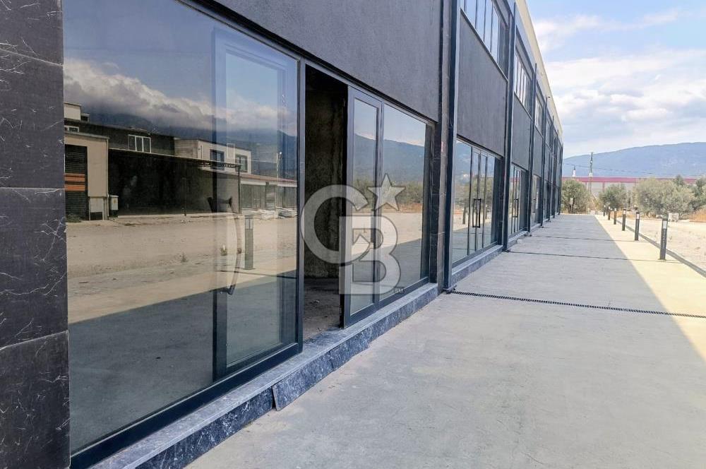 EDREMİT ÖZDEMİR PLAZA'DA KİRALIK ŞIK DÜKKAN
