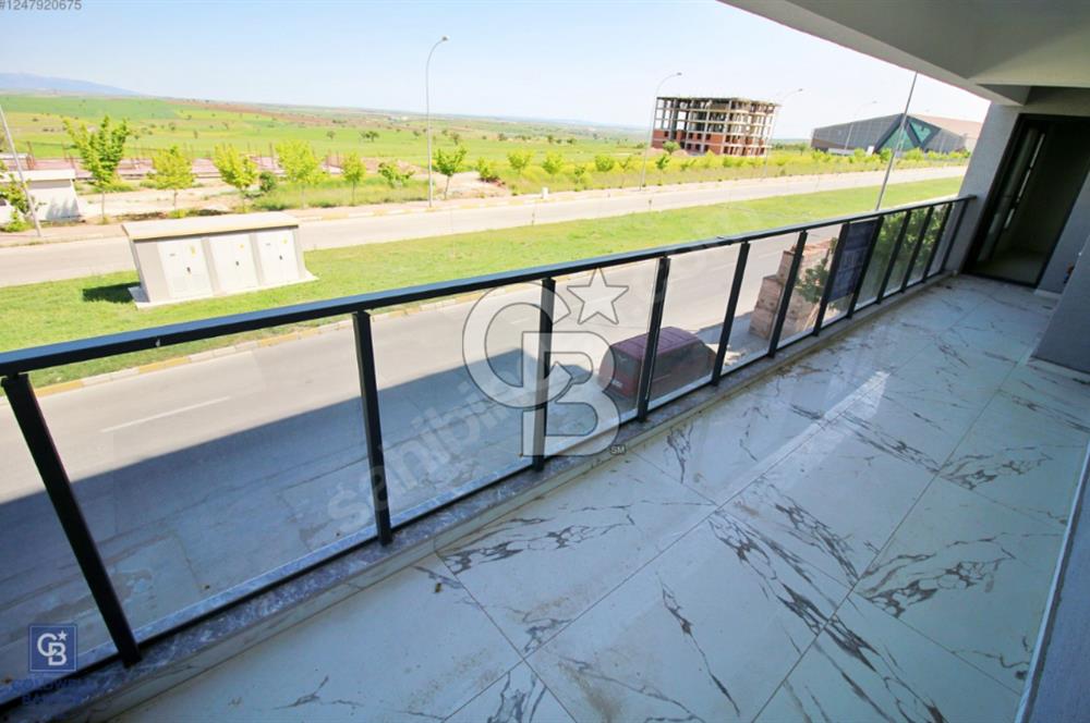 CB OPİA'DAN YAVUZ SULTAN SELİM CAD.CEPHE ARAKAT GENİŞ BALKONLU !