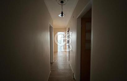 KARŞIYAKA TERSANE BÖLGESİNDE KİRALIK 3+1 DAİRE