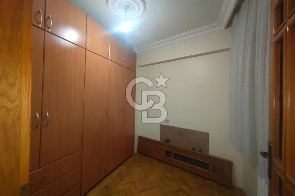 ÇEKİRGE CADDE DE ÖN CEPHE SATILIK 2.5+1 SATILIK EŞYALI DAİRE