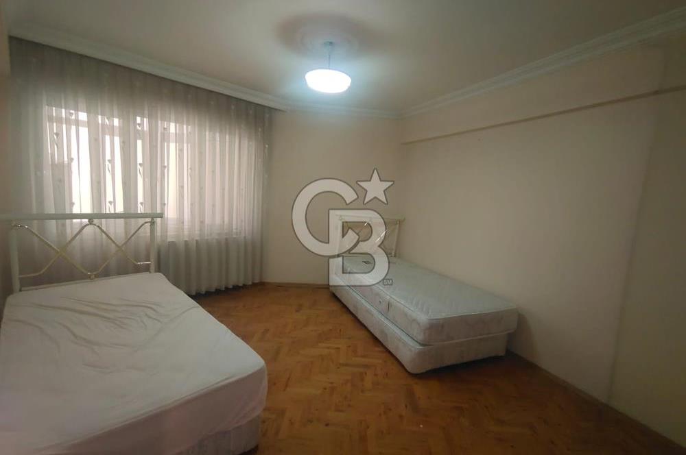 ÇEKİRGE CADDE DE ÖN CEPHE SATILIK 2.5+1 SATILIK EŞYALI DAİRE