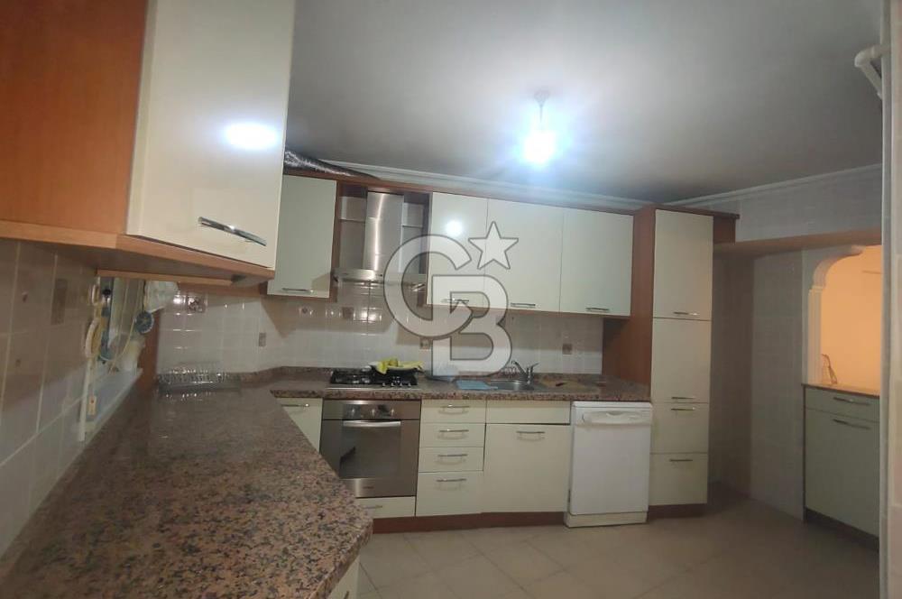 ÇEKİRGE CADDE DE ÖN CEPHE SATILIK 2.5+1 SATILIK EŞYALI DAİRE