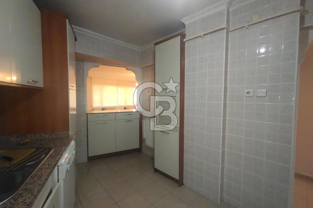 ÇEKİRGE CADDE DE ÖN CEPHE SATILIK 2.5+1 SATILIK EŞYALI DAİRE
