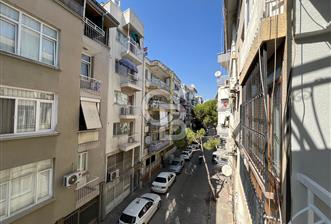 KARŞIYAKA TERSANE BÖLGESİNDE KİRALIK 3+1 DAİRE