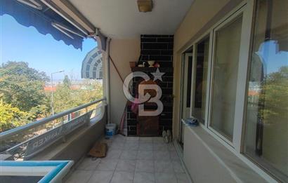ÇEKİRGE CADDE DE ÖN CEPHE SATILIK 2.5+1 SATILIK EŞYALI DAİRE