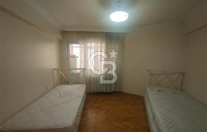 ÇEKİRGE CADDE DE ÖN CEPHE SATILIK 2.5+1 SATILIK EŞYALI DAİRE