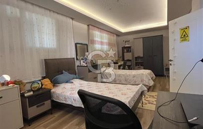 Kurttepe'ye Değer Katan 4+1 iki katlı DUBLEX Satılık Villa
