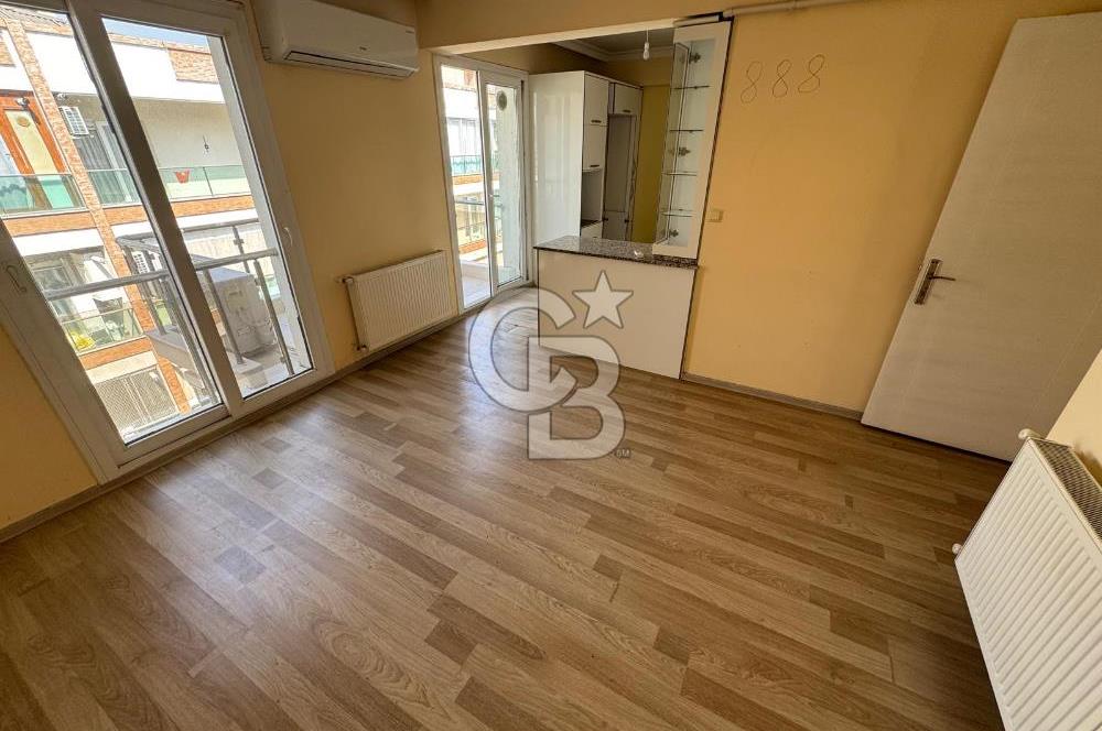 YALI MAH., İZBAN YAKINI, KATTA TEK, TERASLI, SATILIK 2+1 BOŞ DAİRE