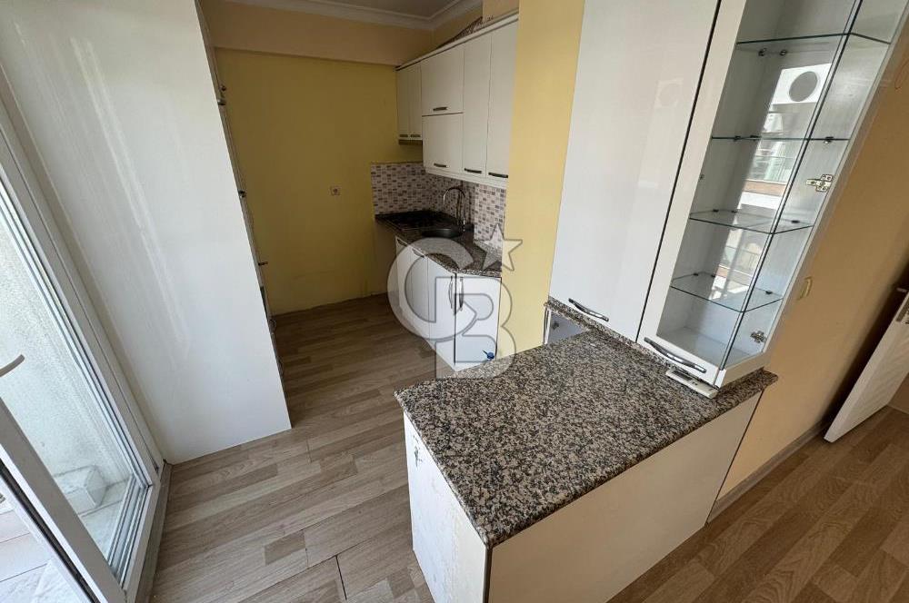YALI MAH., İZBAN YAKINI, KATTA TEK, TERASLI, SATILIK 2+1 BOŞ DAİRE