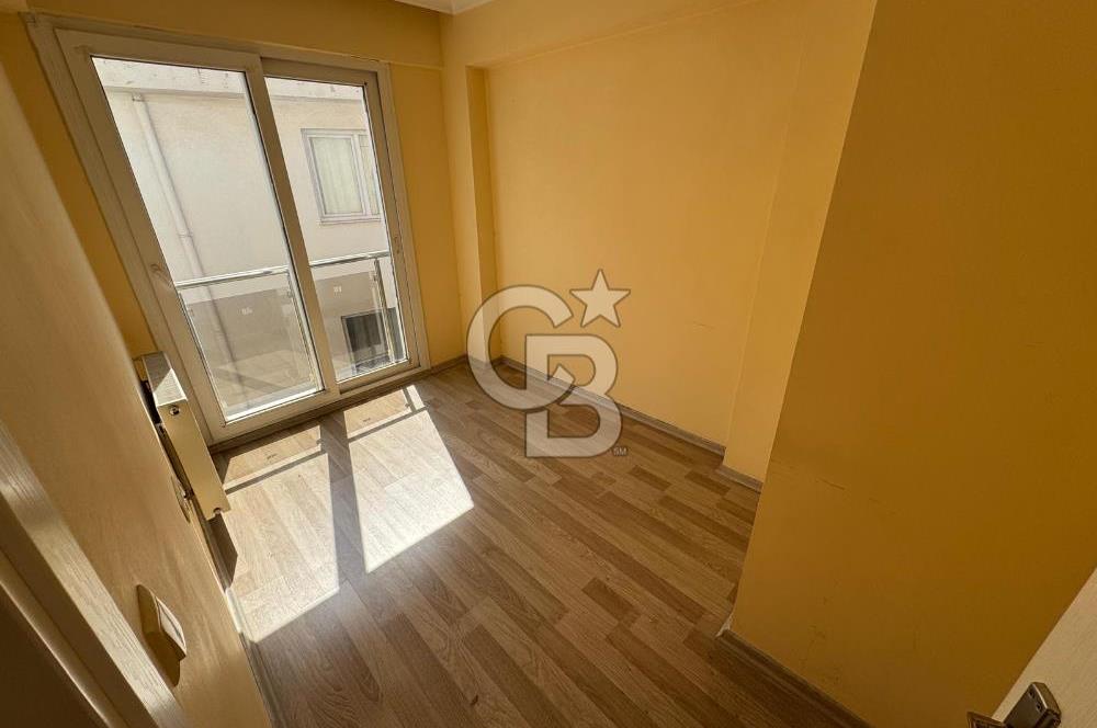YALI MAH., İZBAN YAKINI, KATTA TEK, TERASLI, SATILIK 2+1 BOŞ DAİRE