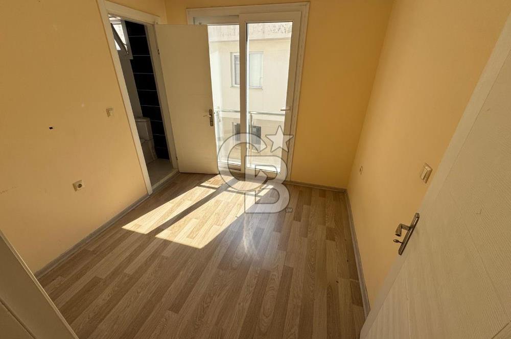 YALI MAH., İZBAN YAKINI, KATTA TEK, TERASLI, SATILIK 2+1 BOŞ DAİRE