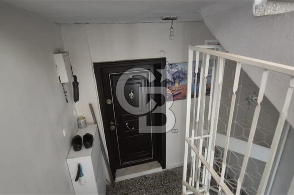 İzmir Gürçeşme Ferahlı Mah. Satılık 4 Katlı Bina – Her Kat Ayrı Daire