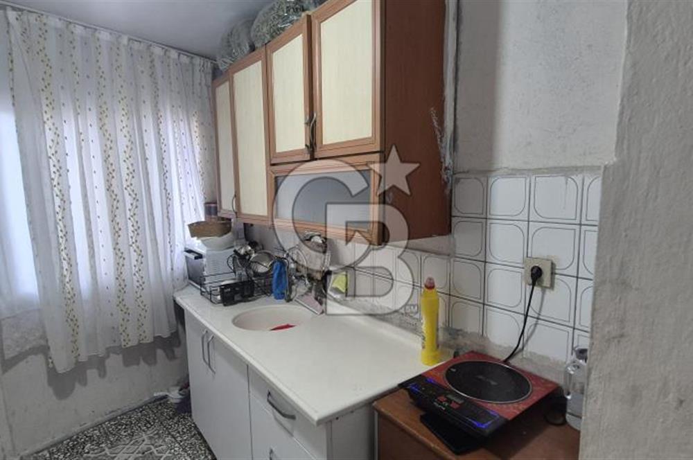 İzmir Gürçeşme Ferahlı Mah. Satılık 4 Katlı Bina – Her Kat Ayrı Daire