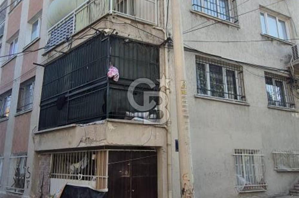 İzmir Gürçeşme Ferahlı Mah. Satılık 4 Katlı Bina – Her Kat Ayrı Daire