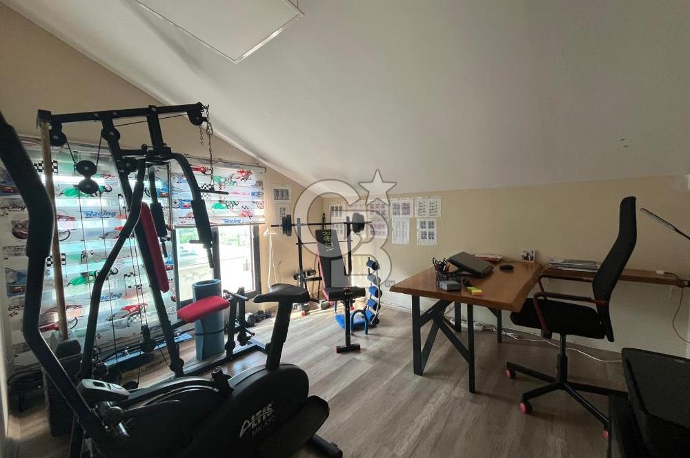 Kurttepe'ye Değer Katan 4+1 iki katlı DUBLEX Satılık Villa