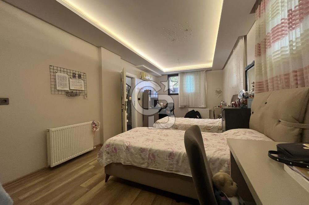 Kurttepe'ye Değer Katan 4+1 iki katlı DUBLEX Satılık Villa