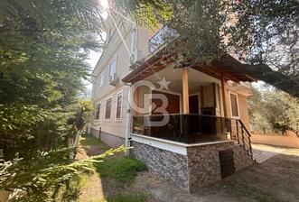 GÜRE'DE 4+1 KAPALI MUTFAKLI MASRAFSIZ SATILIK VİLLA