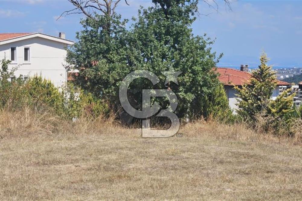 Yalova Termal Akköyde Satılık Deniz Manzaralı 587 m2 arsa!