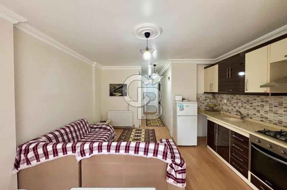 CB KiNG'DEN NEF'E YAKIN CADDE ÜZERİNDE EŞYALI 1+1 SATILIK DAİRE