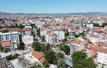 CB KiNG'DEN NEF'E YAKIN CADDE ÜZERİNDE EŞYALI 1+1 SATILIK DAİRE