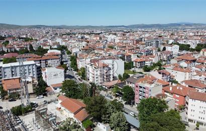 CB KiNG'DEN NEF'E YAKIN CADDE ÜZERİNDE EŞYALI 1+1 SATILIK DAİRE