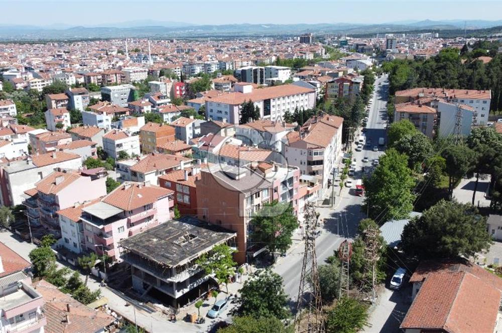 CB KiNG'DEN NEF'E YAKIN CADDE ÜZERİNDE EŞYALI 1+1 SATILIK DAİRE