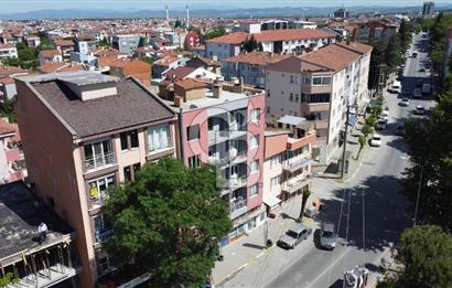CB KiNG'DEN NEF'E YAKIN CADDE ÜZERİNDE EŞYALI 1+1 SATILIK DAİRE