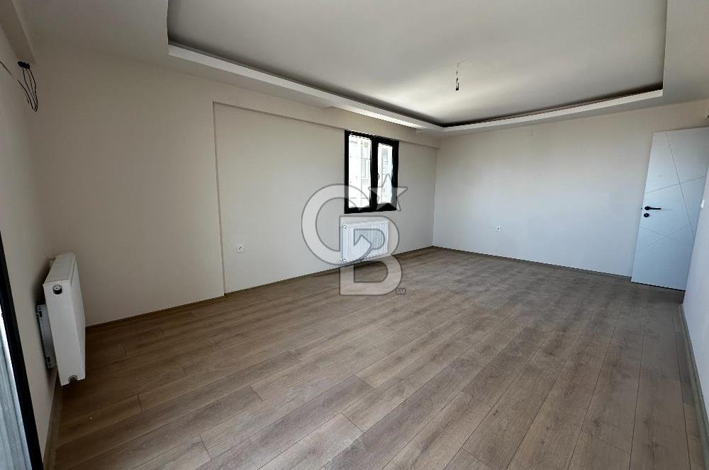 ÇİĞLİ ESENTEPE MAH DENİZ MANZARALI YENİ BİNADA SATILIK 3+1 DAİRE