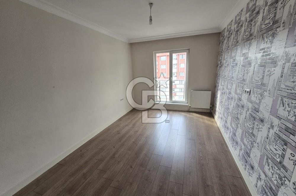 ÇAKIRLAR GÖBEK'TE EBEVEYN BANYOLU, KİLERLİ KİRALIK 4+1 DAİRE