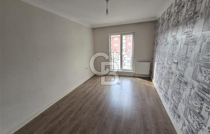 ÇAKIRLAR GÖBEK'TE EBEVEYN BANYOLU, KİLERLİ KİRALIK 4+1 DAİRE