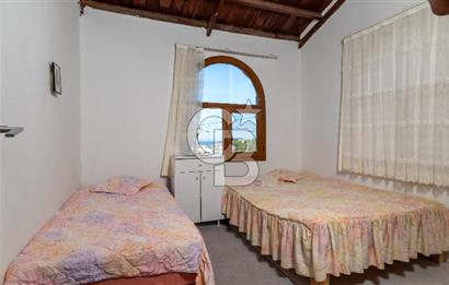 KARABURUN İSKELEDE SATILIK VİLLA