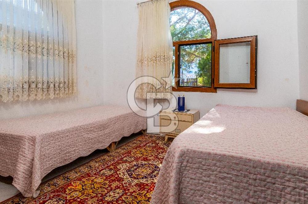 KARABURUN İSKELEDE SATILIK VİLLA