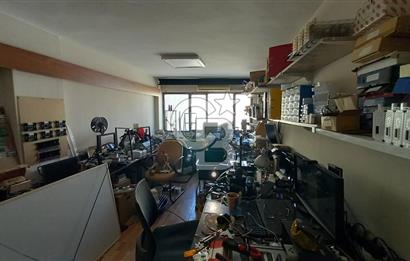 KARŞIYAKA ÇARŞI'NIN KALBİNDE SATILIK OFİS