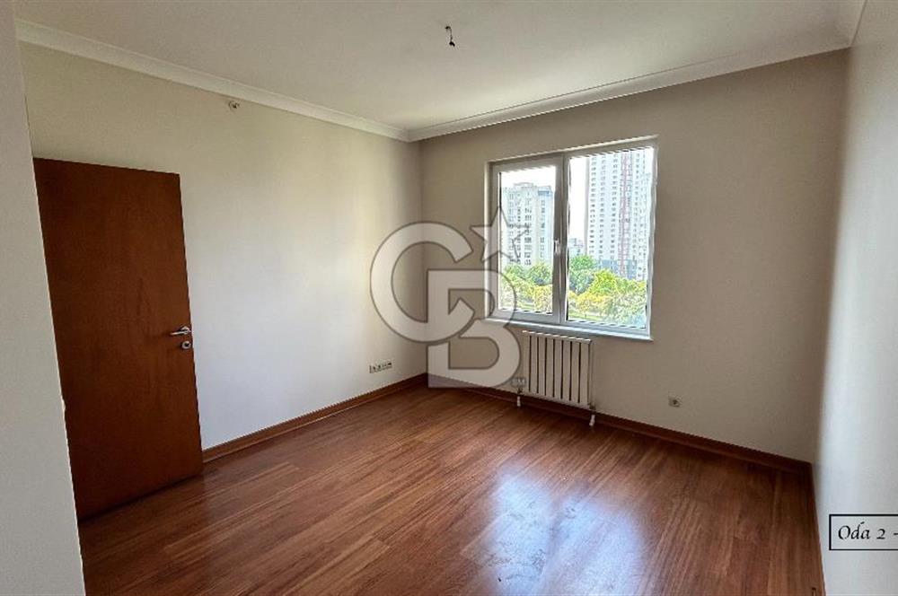 ATAŞEHİR UPHILL COURT C ADA'DA 4+1 - HEMEN OTURUM, BOŞ DAİRE