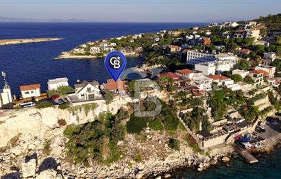 KARABURUN İSKELEDE SATILIK VİLLA