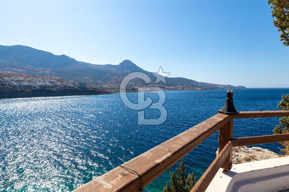 KARABURUN İSKELEDE SATILIK VİLLA