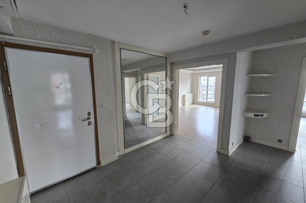 ÇAKIRLAR GÖBEK'TE EBEVEYN BANYOLU, KİLERLİ KİRALIK 4+1 DAİRE