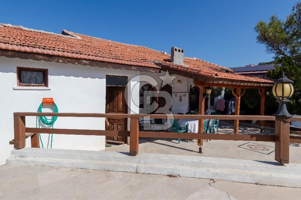 KARABURUN İSKELEDE SATILIK VİLLA