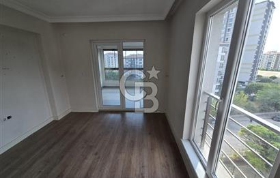 ÇAKIRLAR GÖBEK'TE EBEVEYN BANYOLU, KİLERLİ KİRALIK 4+1 DAİRE