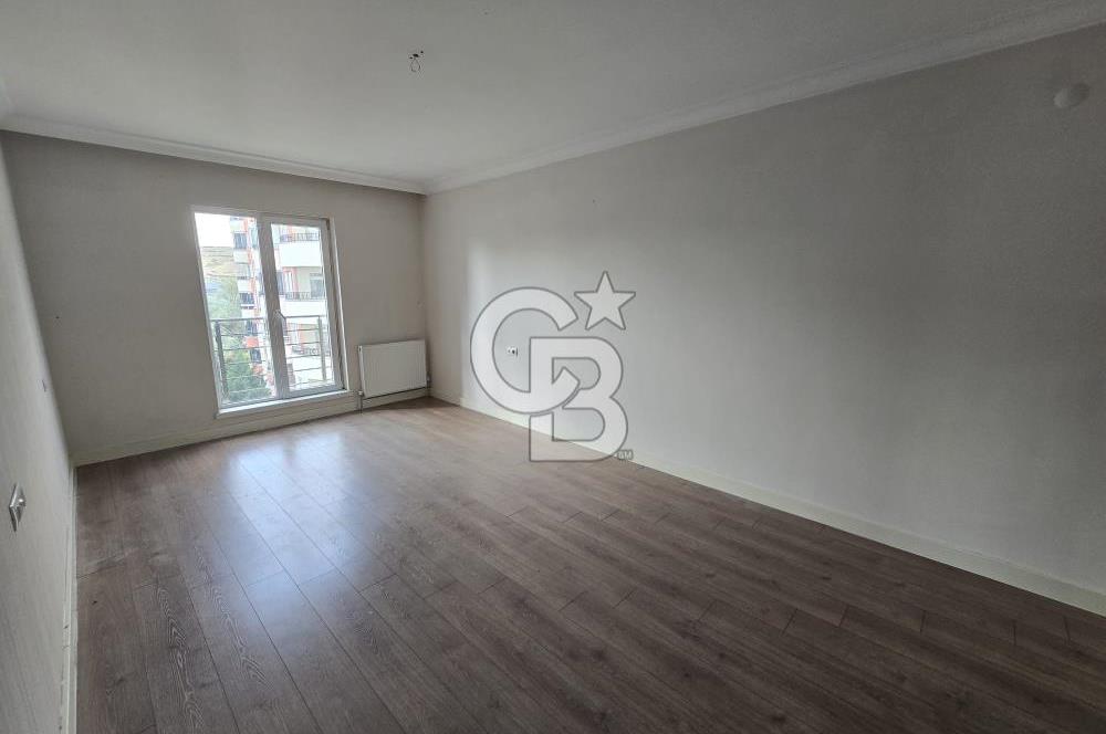 ÇAKIRLAR GÖBEK'TE EBEVEYN BANYOLU, KİLERLİ KİRALIK 4+1 DAİRE
